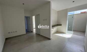 Imagem 2: Apartamento com 2 quartos sendo 1 suíte disponível para venda no bairro Santa Mônica em Ub