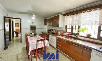 Imagem 4: Casa perto do mar no centro de Matinhos a venda