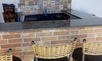 Imagem 5: Agil de casa com piscina