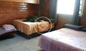 Imagem 4: VENDO CHÁCARA NA ESTRADA DO MANSO - 1 área em U, com diversos armador de rede 80 metros de