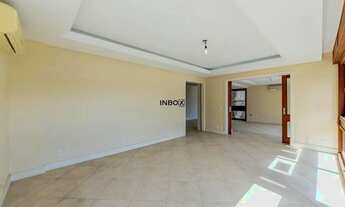 Imagem 4: Apartamento semimobiliado com 197 m² privativos, 3 dormitórios (sendo 1 suíte) e 2 vagas