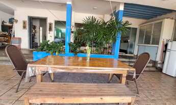 Imagem 2: Casa ampla com ótima localização - OPORTUNIDADE!