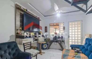 Imagem: Casa de condomínio em Avenida Edgar Pires