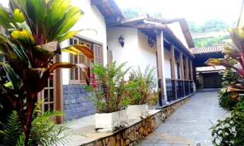 Imagem: Casa à venda 3 Quartos, 1 Suite, 6 Vagas