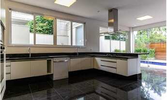 Imagem: Casa de condomínio para venda tem 720 metros