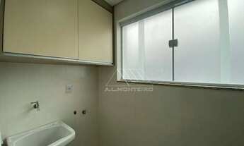 Imagem 2: Sobrado novo, decorado, em villaggio - R$750.000,00 - Campo Grande - Santos/SP