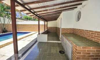 Imagem 4: Casa de Condomínio com 4 Quartos à venda, 225m² - R$ 1.099.000