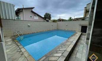 Imagem 3: Casa com piscina disponível para locação em Bertioga