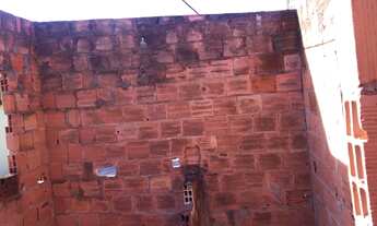 Imagem: Vende-se esta casa Localizada e simões