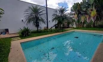 Imagem 2: Casa residencial para locação 700m³, 4 quartos, sala com lareira, churrasqueira, 4 vagas