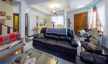 Imagem 3: Casa de 300 m2 com 4 quartos, 1 suíte e 1 banheiro à venda, por R$ 849.000