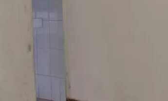 Imagem 4: Alugo uma casa 3 quartos com suíte, tem garagem pra caminhão