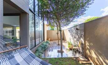 Imagem 5: Maravilhoso Sobrado no Figueira Branca, com arquitetura única e moderna, em um terreno de