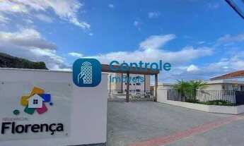 Imagem 4: SM /Apartamento com 2 dormitórios, sacada e vaga no Bairro Aririú/Palhoça