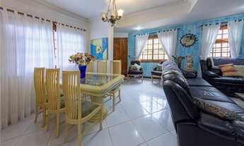 Imagem 5: Casa de 300 m2 com 4 quartos, 1 suíte e 1 banheiro à venda, por R$ 849.000