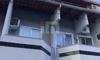 Imagem: Sobrado semi-mobiliado com 2 suítes e 1