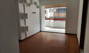 Imagem 3: Excelente Apto, 3 quartos, 1 suíte, na SQN 303, de canto, desocupado