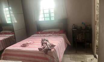 Imagem 2: Lote com casa em construção