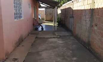 Imagem 2: Casa para venda tem 300 metros quadrados com 3 quartos em Condomínio Mestre D'Armas