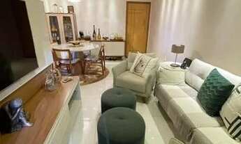 Imagem 2: 3 quartos sendo 1 suíte, lazer completo a poucos metros da orla