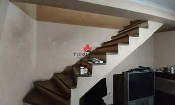 Imagem 5: Sobrado frontal contendo 2 casas no terreno, 5 quartos e 2 Vagas na Penha