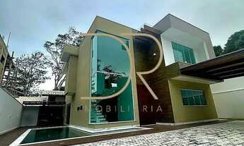 Imagem: Residência Exclusiva com 4 Suítes e Piscina