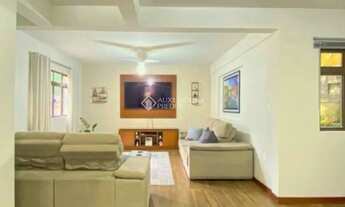 Imagem 5: Casa residencial à venda no bairro Itacorubi com 396 m² e 4 dormitórios/quartos