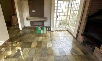 Imagem 3: Casa Ampla e Completa no Bairro Santa Mônica Espaço, Conforto e Lazer!