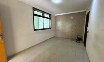 Imagem 2: Casa para aluguel, 4 quartos, 2 suítes, 4 vagas, Castelo - Belo Horizonte/MG