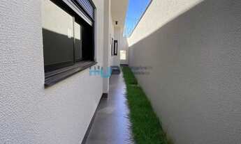 Imagem 2: Casa à venda em Cambé, Jardim Vila Rica, com 3 quartos, com 148 m²