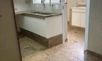 Imagem 7: Aluguel: Apartamento 160 m² · 3 Quartos (1 Suíte) · 3 Salas · Banheiros Renovados Santa L