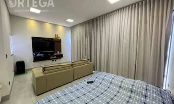 Imagem: Casa para venda com 04 quartos em Maringá