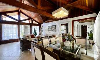 Imagem 7: Casa com 5 quartos, 250m² - à venda por R$ 1.650.000 - Comary - Teresópolis/RJ codigo: 157