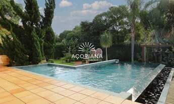 Imagem 3: Luxuosa Residência na Lagoa da Conceição com Amplo Terreno e 4 Dormitórios