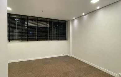 Imagem 2: BARUERI - Conjunto Comercial/Sala - Empresarial 18 do Forte