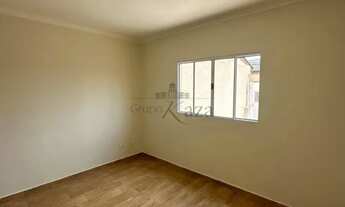 Imagem 4: Oportunidade - Casa Térrea - Parque Santo Antônio - 2 Dormitórios - 70m²