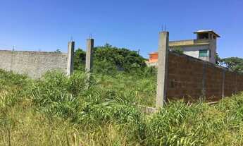 Imagem 2: Excelente lote murado totalmente lega a venda possui 450 metros quadrados em Vilatur- Saqu