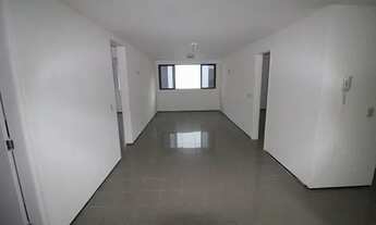 Imagem 5: Ed. Preamar! Excelente apartamento com 3 quartos sendo 1 suíte, wc social, armários, 1 vag