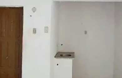 Imagem 5: Casa para Locação em Fortaleza, Conjunto Ceará II, 2 dormitórios, 1 banheiro, 1 vaga