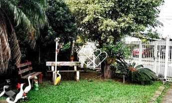 Imagem 4: Viva em Grande Estilo: Casa Espetacular com Piscina em Santa Fé