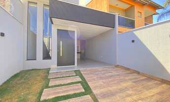 Imagem 4: CASA 03 QUARTOS SENDO 02 SUÍTES PLENAS, CLOSET - CORREDOR LATERAL SETOR GOIÂNIA 2