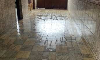 Imagem 2: Casa Triplex para venda. Possui 263 metros quadrados com 4 quartos em Paul - Vila Velha