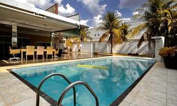 Imagem: Casa com 3 suítes - Em dois terrenos