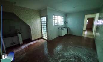 Imagem 7: RIBEIRÃO PRETO - Casa Padrão - CAMPOS ELISEOS