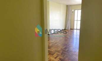 Imagem 2: BOTAFOGO! APTO 2 QUARTOS SENDO UMA SUITE, VARANDA, TODO REFORMADO , SALA GRANDE TIPO AMER