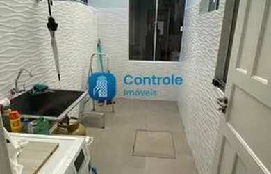 Imagem 2: SM/Casa com 2 dormitórios, garagem e pátio no Bairro Potecas/São José