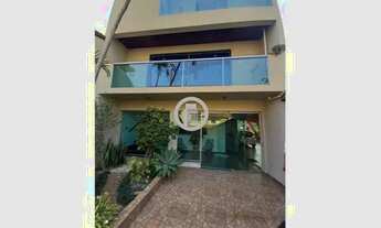 Imagem: Casa para Venda - 473m², 3 dormitórios