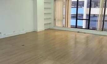 Imagem 3: Ponto comercial/Loja/Box para venda possui 107 metros quadrados em Centro - Rio de Janeiro