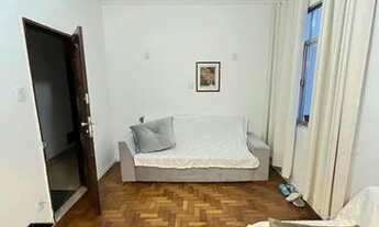 Imagem 3: Apartamento para venda possui 74 metros quadrados com 2 quartos em Botafogo - Rio de Janei