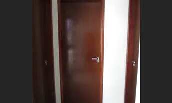 Imagem 2: Casa de condomínio térrea para venda possui 107 metros quadrados com 3 quartos